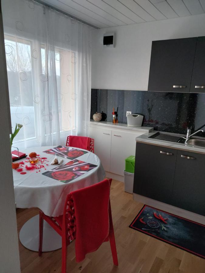 Beau Studio Avec Terrasse Et Vue Exclusivement Pour Non Fumeurs Belmont-sur-Lausanne Dış mekan fotoğraf