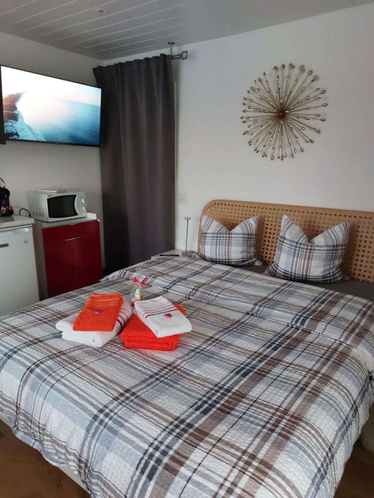 Beau Studio Avec Terrasse Et Vue Exclusivement Pour Non Fumeurs Belmont-sur-Lausanne Dış mekan fotoğraf